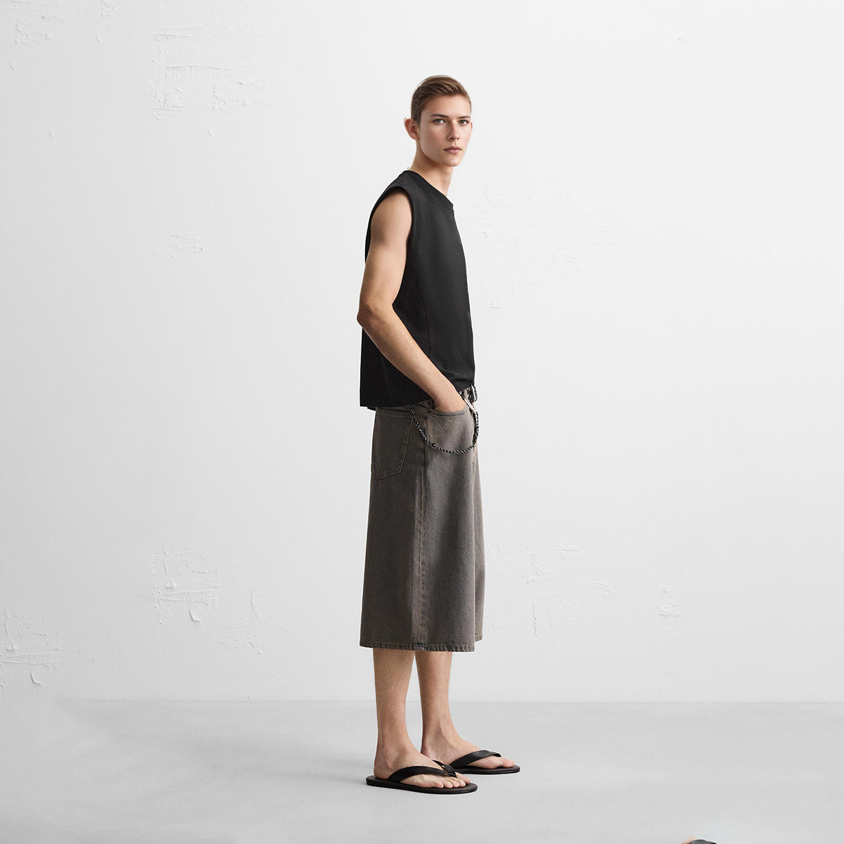 SLOVYTON – Heavyweight Cropped Boxy Tank (280 GSM)