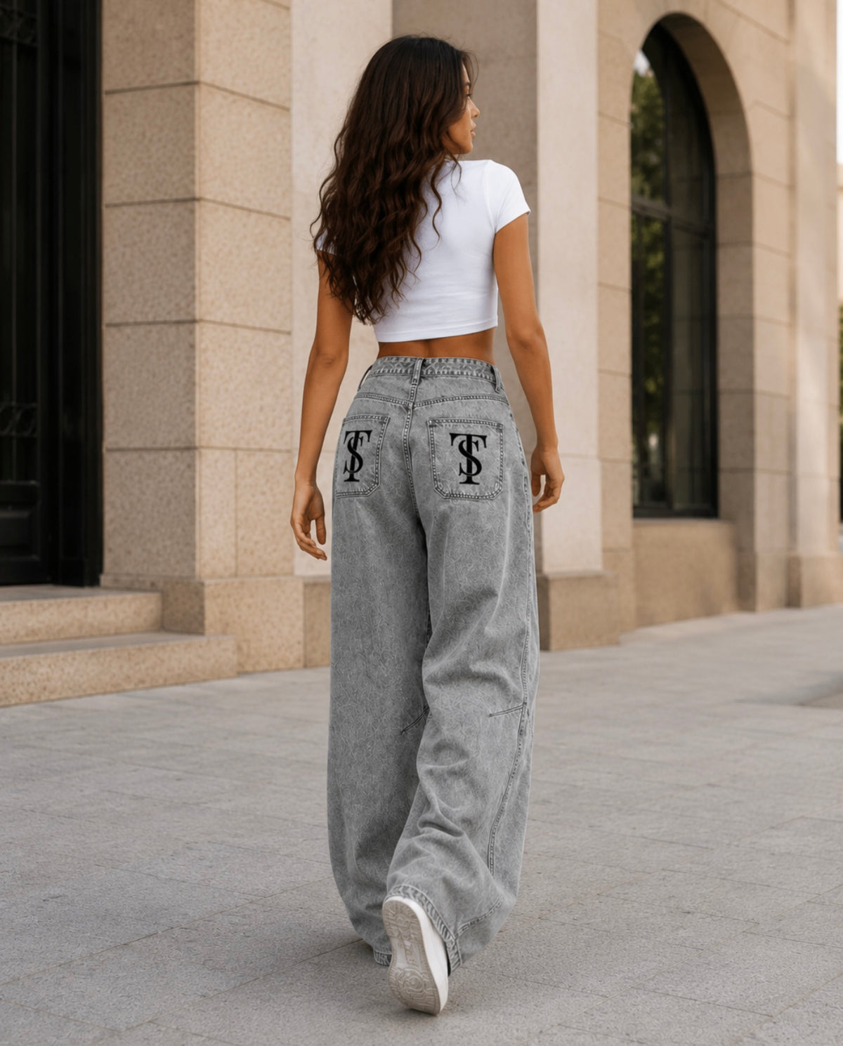 WASHED CURVED BLADE DENIM JEANS