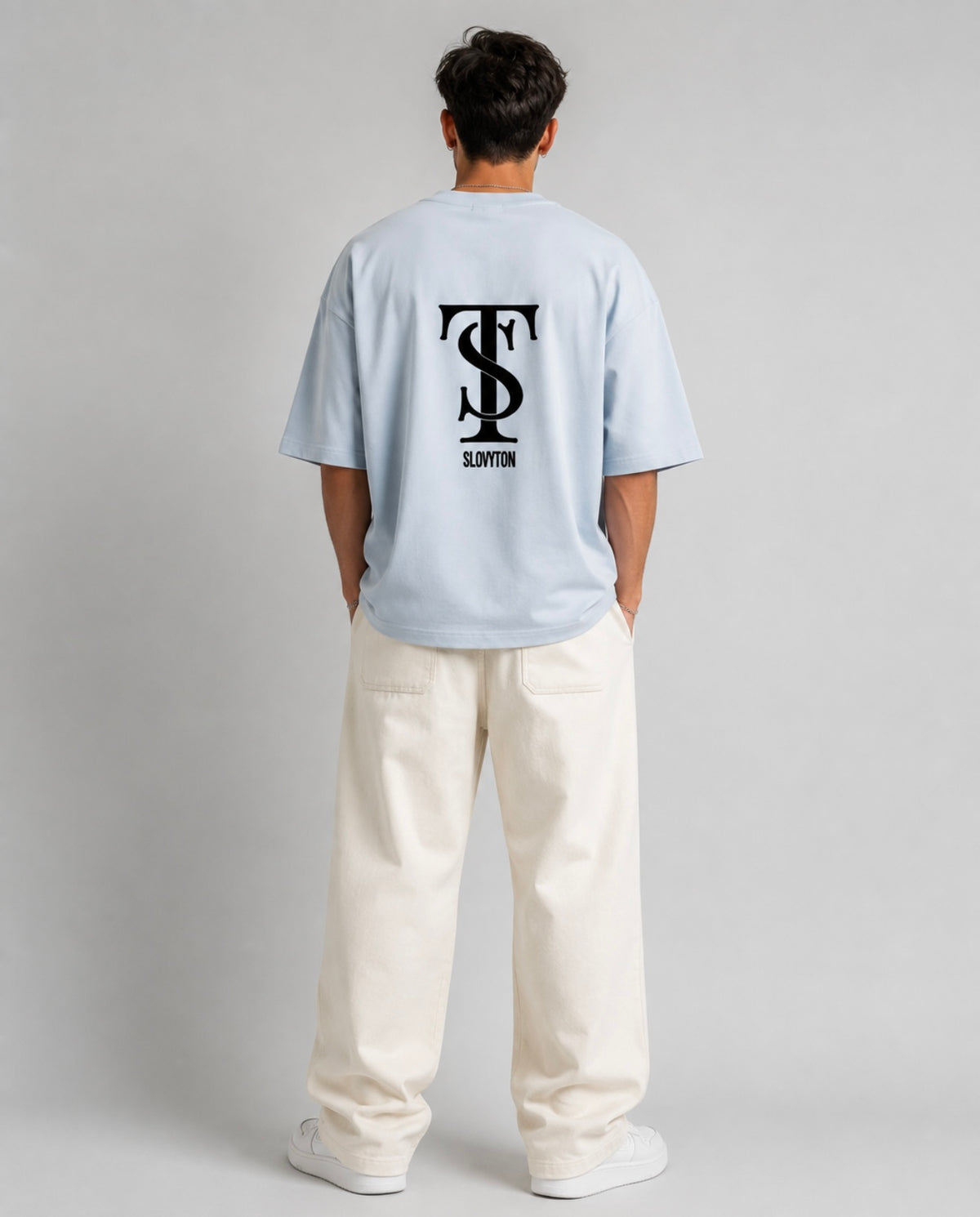 CROPPED OVERSIZED
T-SHIRT